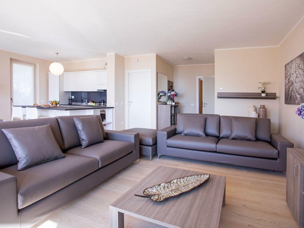 Ossuccio Grande C Home With Pool Sleeps 12 By Italian Apartments Como Eksteriør bilde