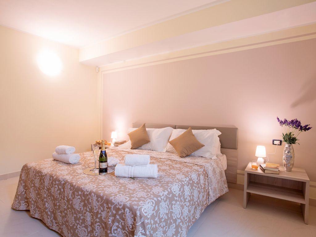 Ossuccio Grande C Home With Pool Sleeps 12 By Italian Apartments Como Eksteriør bilde
