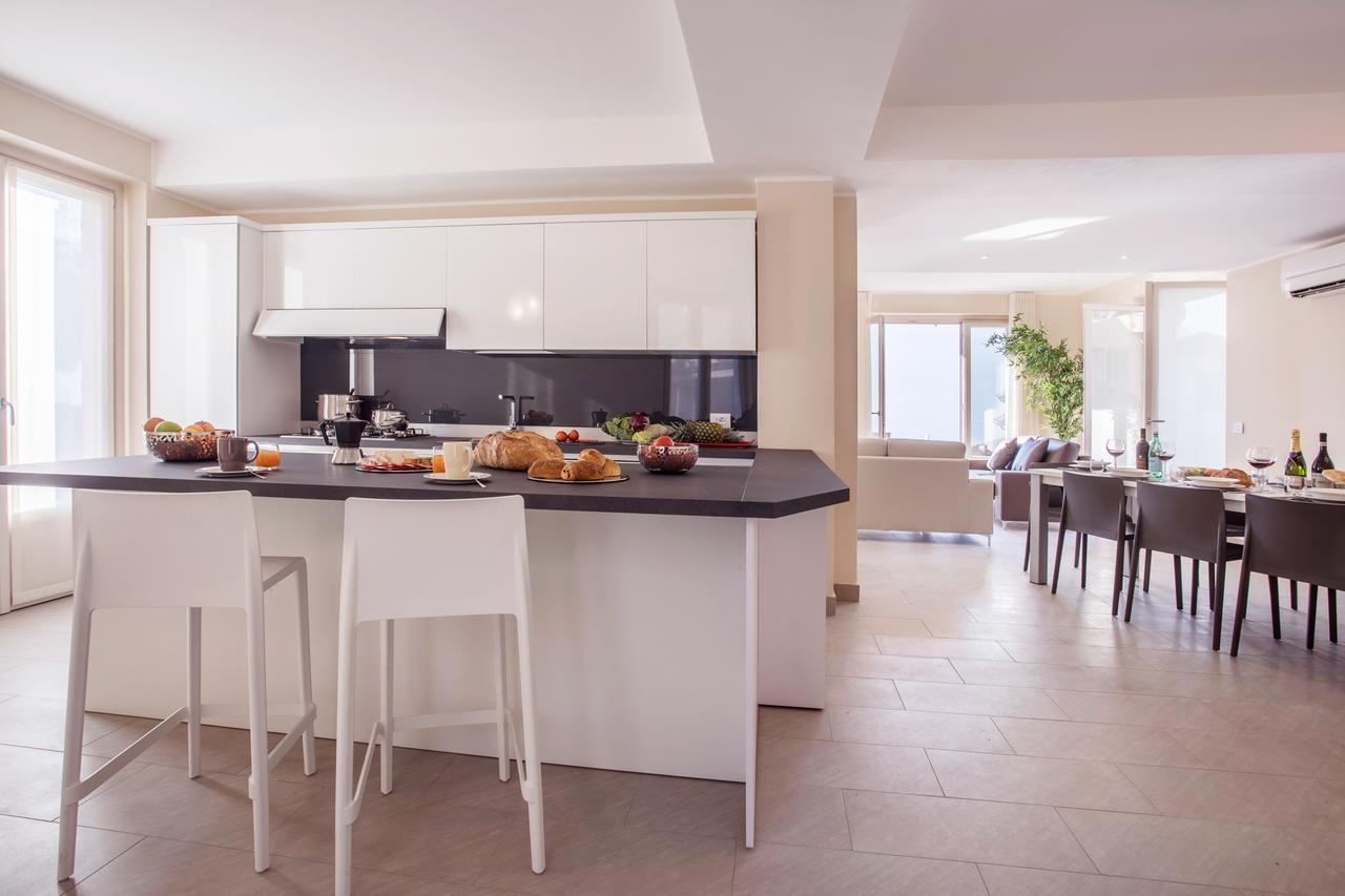 Ossuccio Grande C Home With Pool Sleeps 12 By Italian Apartments Como Eksteriør bilde